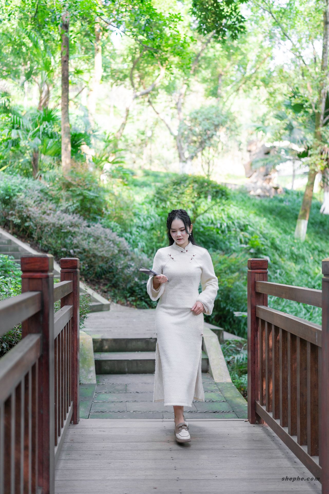 初试旗袍人像拍摄(大渡口美德公园)
